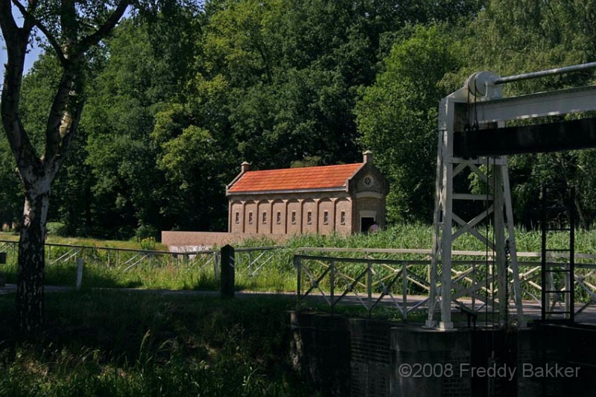 2008-06-25 Denekamp, Kanaal Almelo-Nordhorn 05.jpg - www.freddybakker.nl